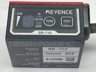 USED KEYENCE FIXED-TYPE ULTRA-COMPACT CODE READER, MIDDLE RANGE CUT CABLE