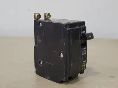 USED SQUARE D QOB215