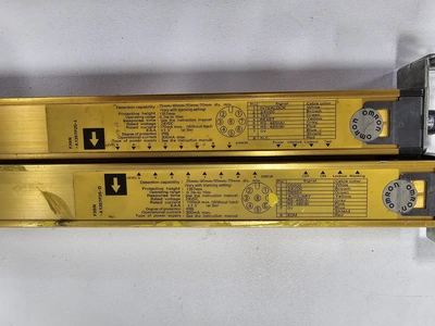 USED OMRON F3SN-A1357P25-L/F3SN-A1357P25-D