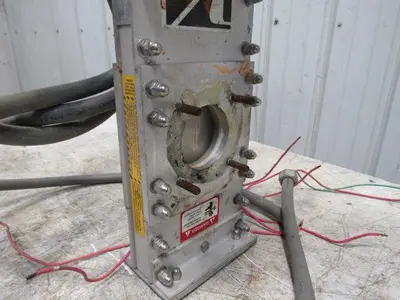 Salina Vortex B03 25550 2-1/4" Pneumatic Slide Gate Dry Material Cut Off Valve