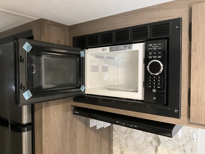 Used 2021 FOREST RIVER PRIME TIME AVENGER Campers, Caravans, Motorhomes Michigan US | Miedema Asset Management Group #1322411
