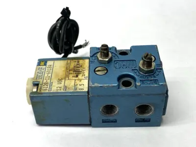 USED MAC VALVES PNEUMATIC SOLENOID VALVE 1/4" PORTS