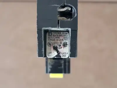 Used SQUARE D QOB115 Switchgears British Columbia CA | Lenmark #1438703