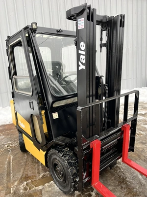 USED 2001 YALE GLP040AF