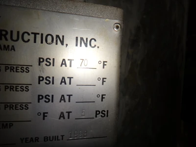 433 Gallon 304 Stainless Vertical MacAbee Tanks