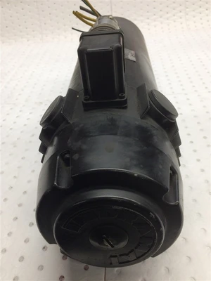USED INDRAMAT MDC 10.40C/MMA-0-PERMANENT MAGNET MOTOR