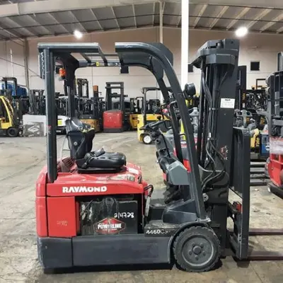 USED 2019 RAYMOND 4460C30