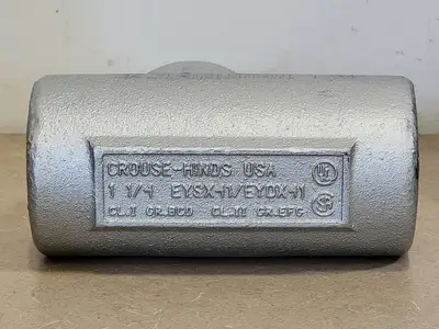 NEW CROUSE-HINDS EYSX41