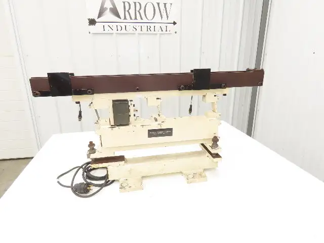 Used HOOSIER _UNKNOWN_ Vibratory Feeders Indiana US | Arrow Industrial #1436881