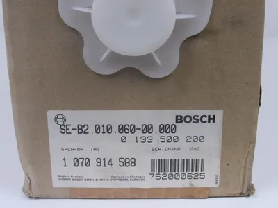 NEW BOSCH SE-B2.010.060-00.000 SERVO MOTOR 0-133-500-200