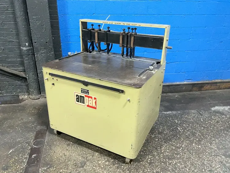 Used AMPAK 32L Paper Cutters Ohio US | HGR 24 #1326034