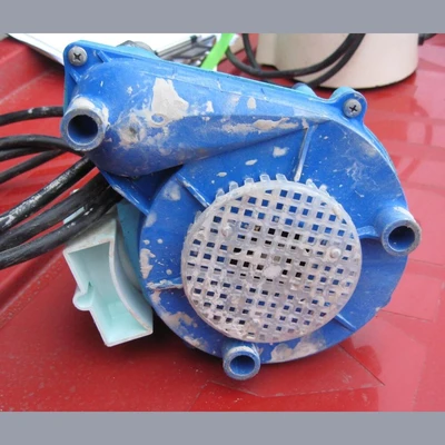 USED LITTLE GIANT PUMP 6-CIA