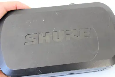 Shure PG4, Internal Antenna Diversity 662 - 874 MHZ Powers Up