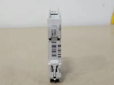NEW SCHNEIDER ELECTRIC M9F42115