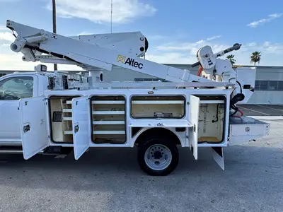 Used 2018 RAM 5500 Bucket (boom) trucks Florida US | Truck and Van Outlet #1509185