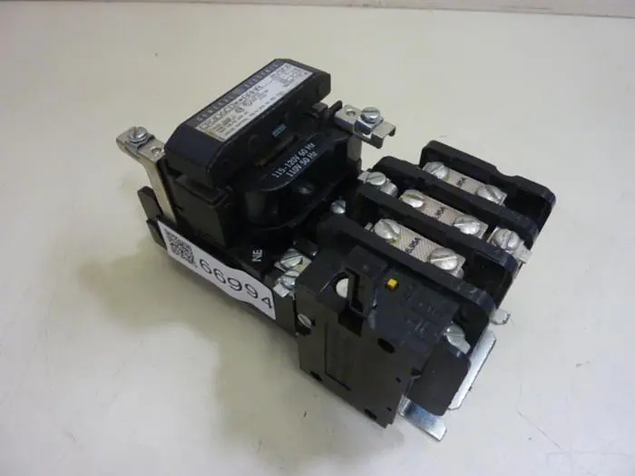 Used GENERAL ELECTRIC (G.E.) CR306C0**AAHA Starters Michigan US | Ideal Machinery #594409