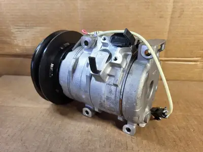 NEW HITACHI 4436025