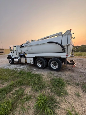 2017 Transway Liquid Vacuum Truck DOT Industrial Vac | VacSource (3)