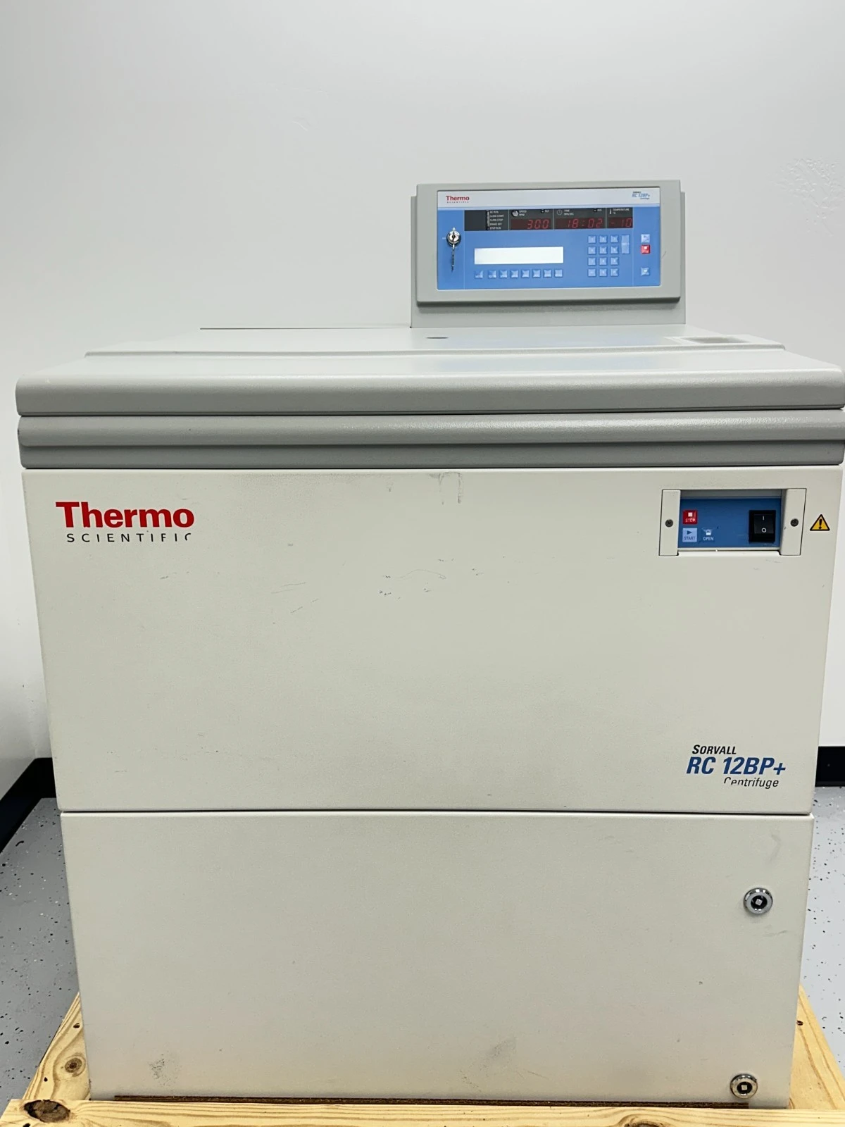 USED Thermo Scientific RC 12BP+