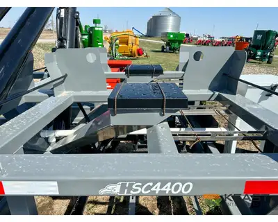 Used TRAVIS _UNKNOWN_ Seed Tenders Iowa US | Keast Enterprises #1360482