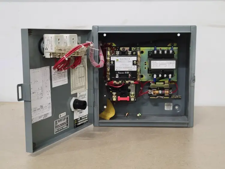 Used SQUARE D 8536 Circuit Breakers British Columbia CA | Lenmark #244789