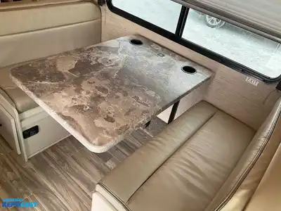 USED 2022 FORD /THOR MOTOR COACH E-350 SUPER DUTY FOUR WINDS 22E