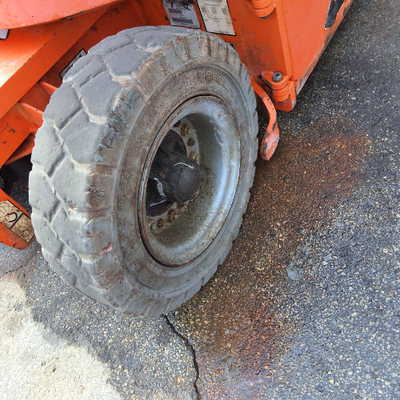 USED 2012 JLG E300AJP