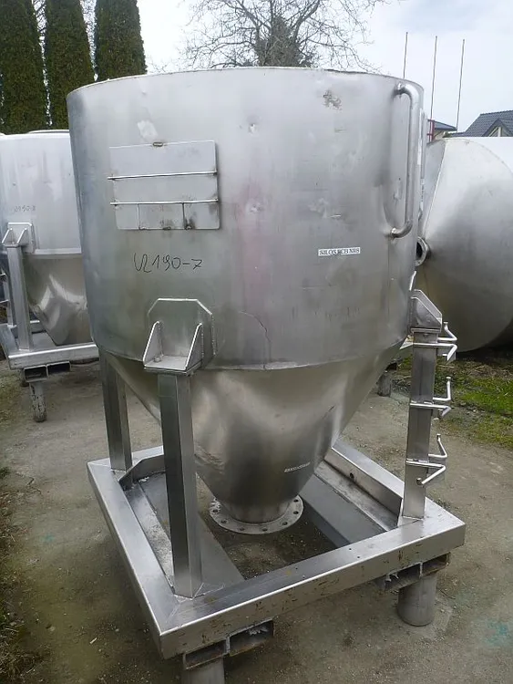 Used _UNKNOWN_ 1,300 LITRE Bins PL | Perry Equipment #121542