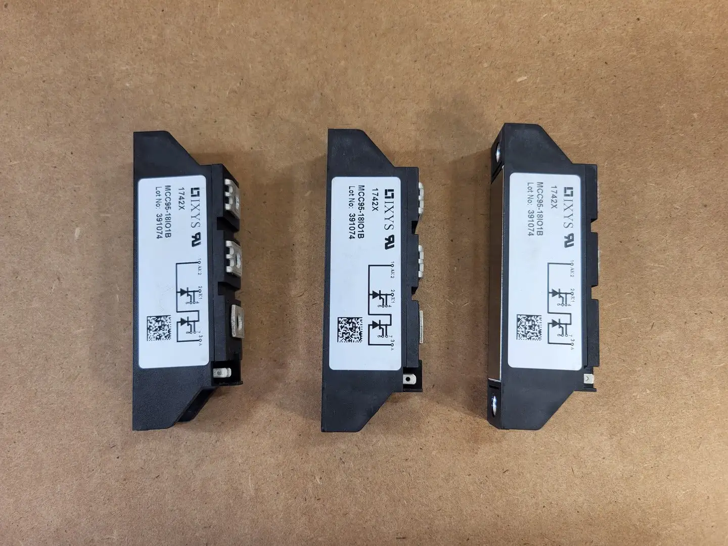 NEW IXYS MCC95-18IO1B