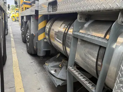 USED 2004 GROVE TMS900E