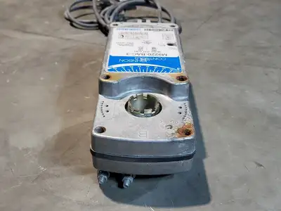 USED JOHNSON CONTROLS M9220-BAC-3