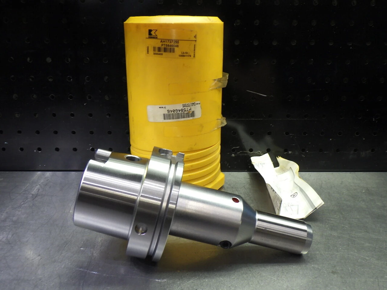 Kennametal HSK100A 1/2" Hydraulic Tool Holder 6.375" Pro AH1737295 (LOC1108C)