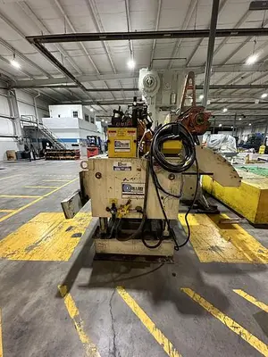 2018 24" DALLAS FEEDER w/MACHINE CONCEPTS PRECISION STRAIGHTENER, REEL & COIL CAR