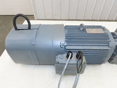 Sew Eurodrive KHF67 DRN112M4/BE5 Brake Gear Motor 27.28:1 65rpm 4Kw 220/380V 3PH