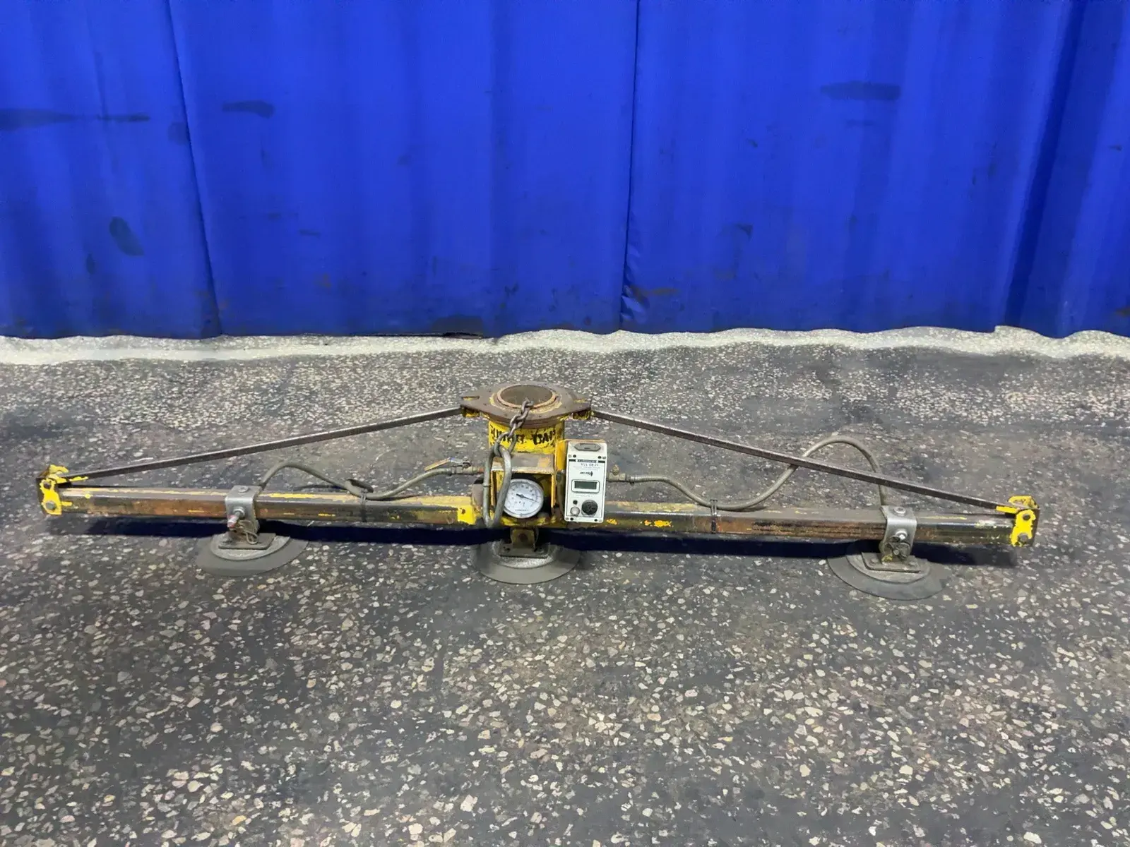 Anver 700 Lbs Vacuum Sheet Lifter