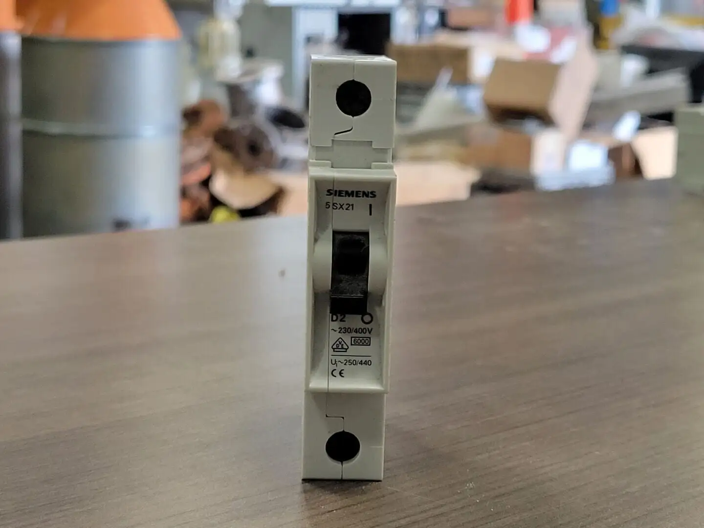 USED SIEMENS 5SX21 D2