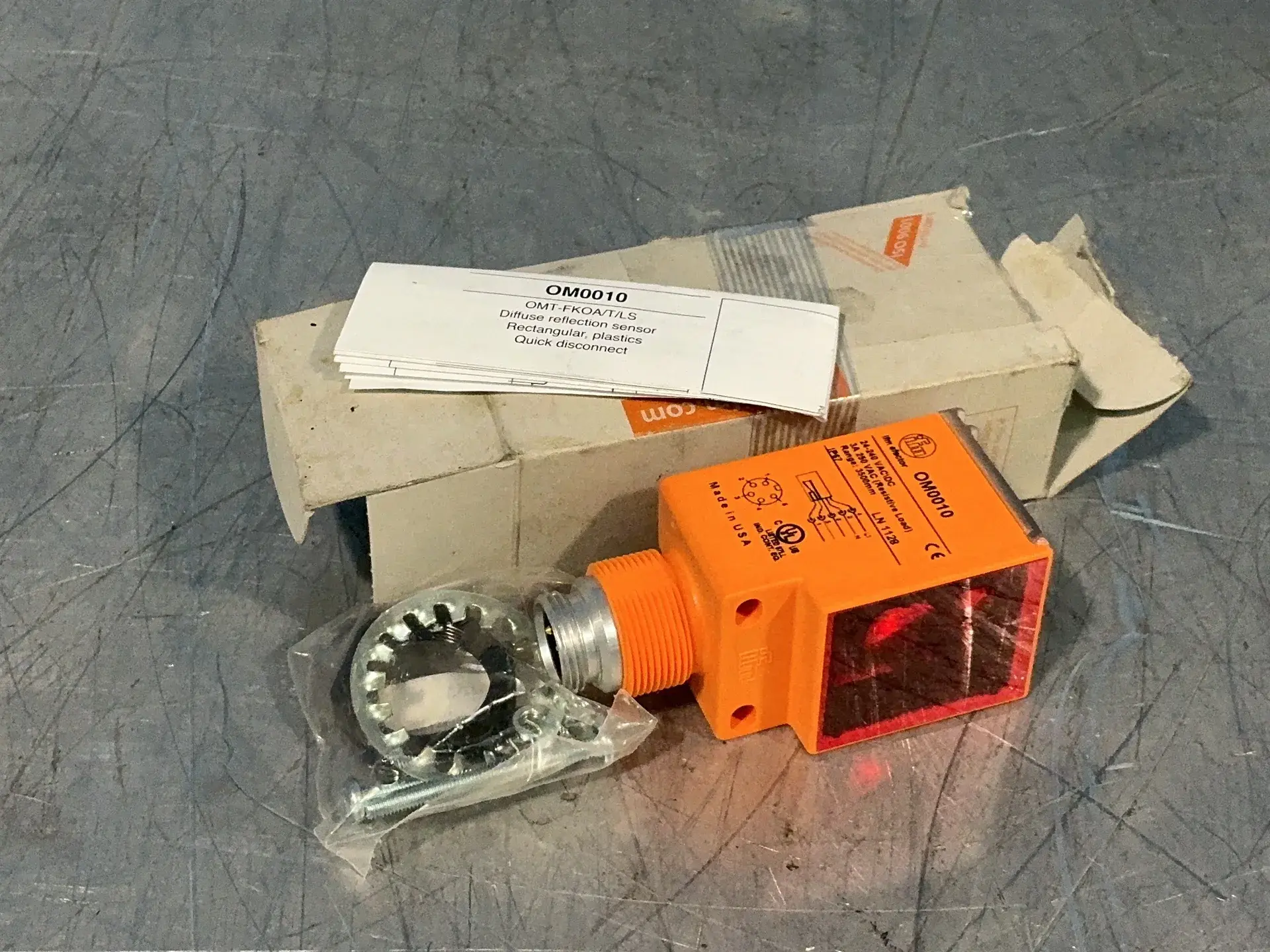 Used IFM ELECTRIC OM0010 Photoelectric Sensors Ohio US | HGR 24 #1326100