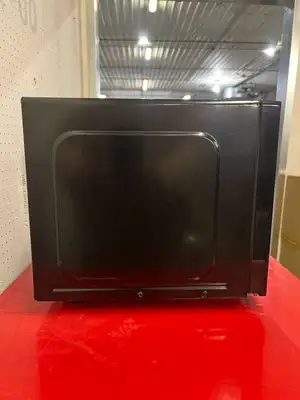 Used Emerson Used Emerson MW9255B Touch Control Microwave Oven 900W 0.9 Cu Ft - TH1 Restaurant Small Appliances Illinois US | Falcon Restaurant Supply #1374968