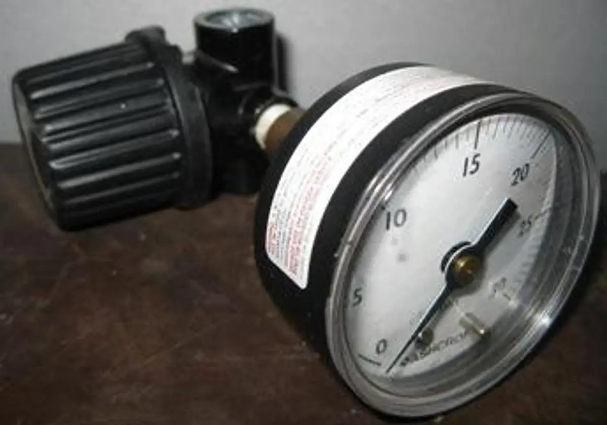 USED CAMPBELL HAUSFELD GPR 11-37 E