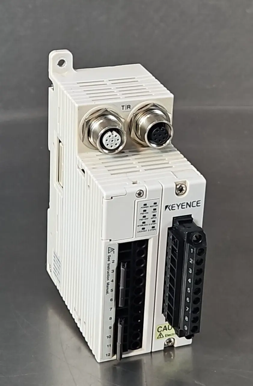 Keyence SL-R11 Safety Control Unit 24 VDC 150mA (BIN4.4.4)