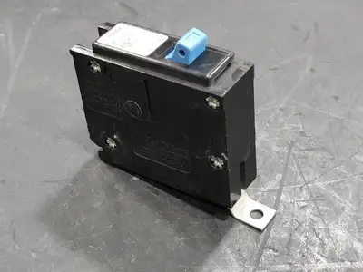 15 Amp, 1 Pole, 120/240 volts Circuit Breaker