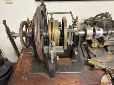 Lienhard Guilloche lathe | Midstate Machinery (1)