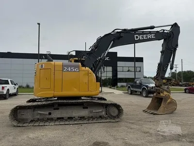 USED 2014 JOHN DEERE 245G LC