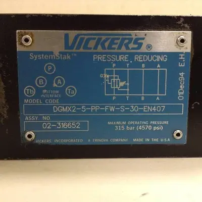 USED VICKERS DGMX2-5-PP-FW-S-30-EN407