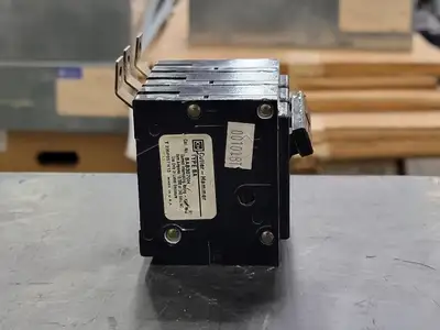 Used CUTLER-HAMMER BAB3070H Switchgears British Columbia CA | Lenmark #327908