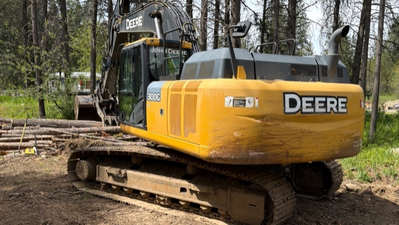 USED 2014 Deere 300G LC