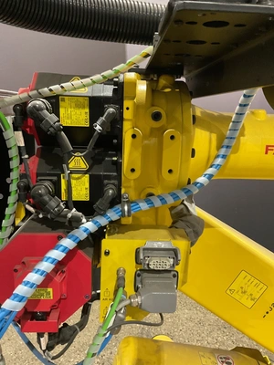 USED 2022 FANUC R2000ic/165F