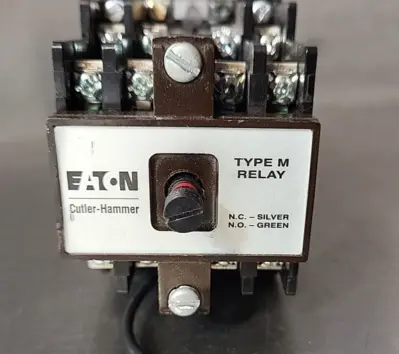 Eaton Cutler Hammer D26MRD512 Type M Relay Serie A2 (BIN3.5.1)