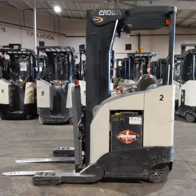 USED 2016 CROWN RR5725-45