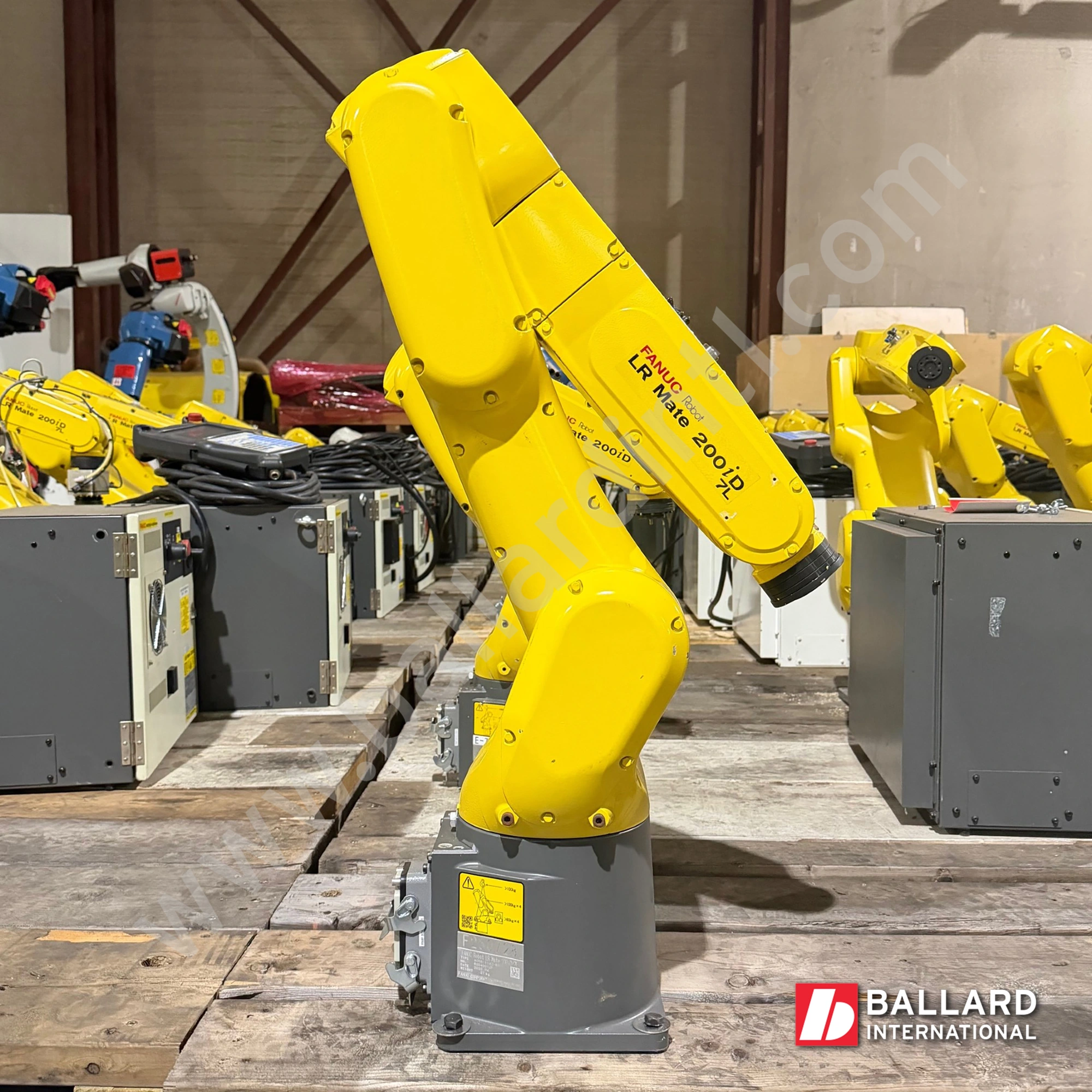 FANUC LR Mate 200iD/7L Robot w/ R30iB Mate Plus Controller